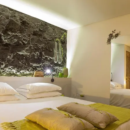 Graviana - Pedra Lima Charming House Lagoa (Azores)